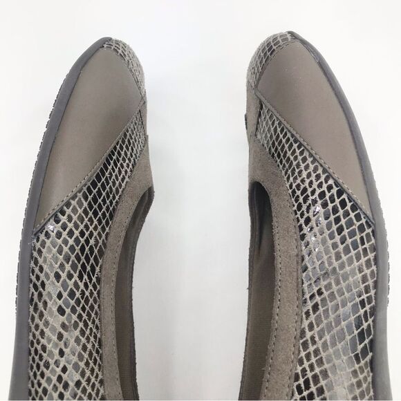 Trotters SHARP Brown Leather Faux Reptile Design Cushioned Slip On Ballet Flat - Picture 11 of 16